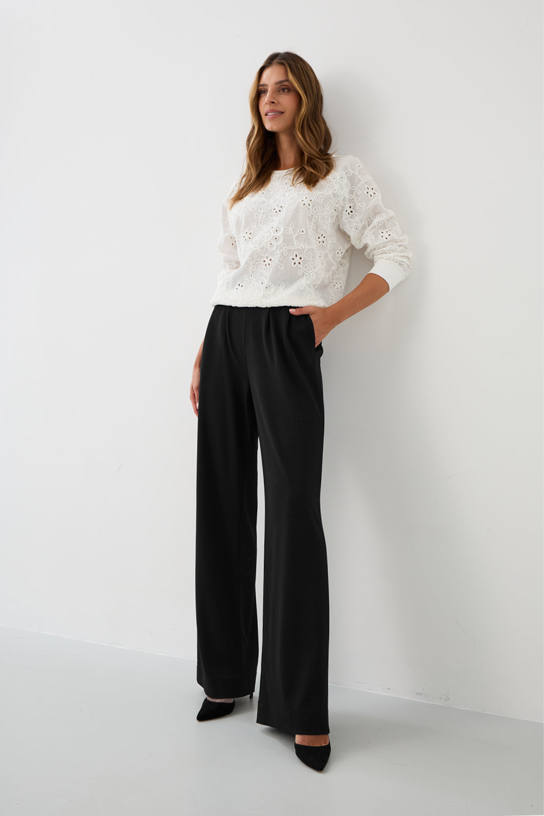 Pants CWANIARY black