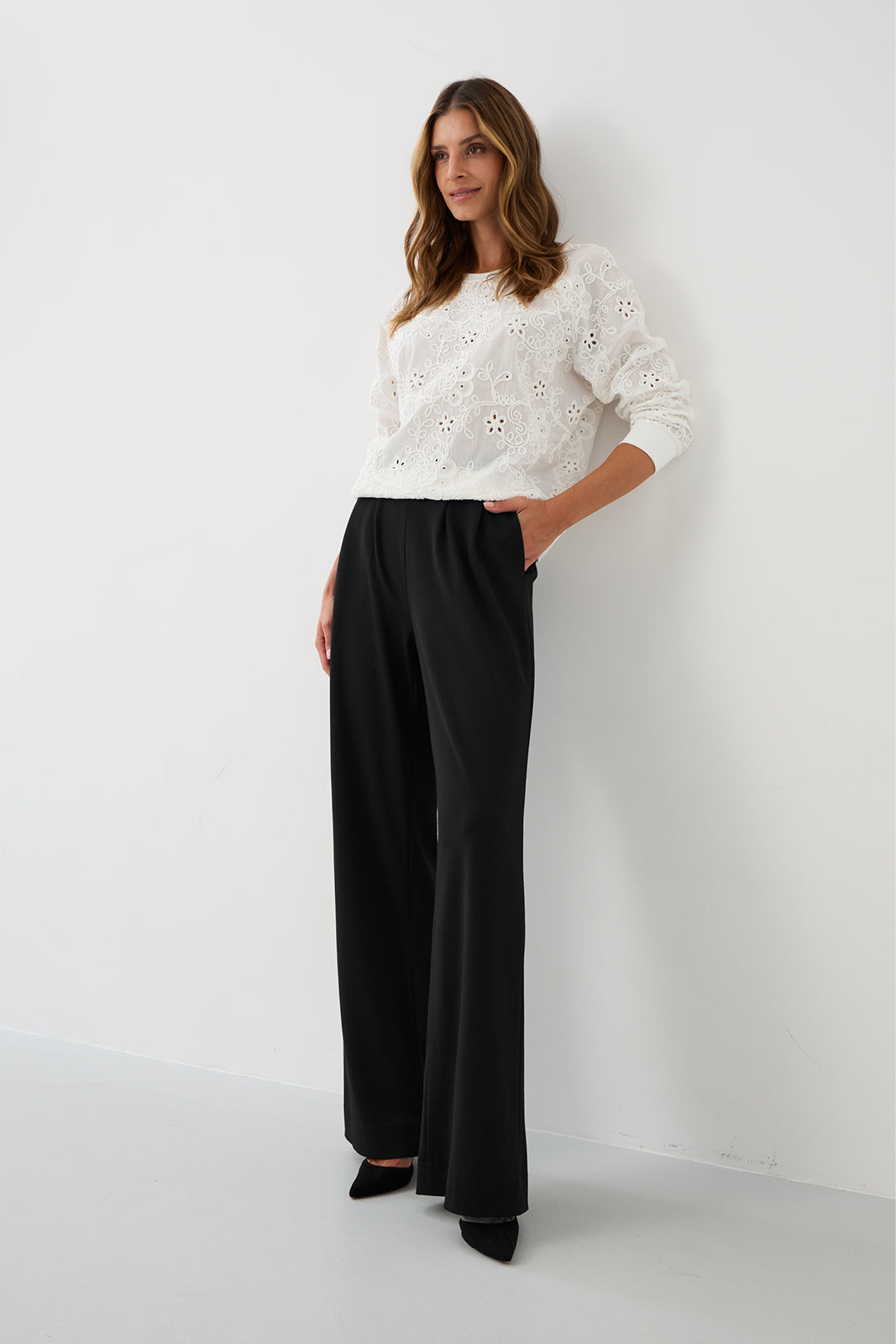 Pants CWANIARY black