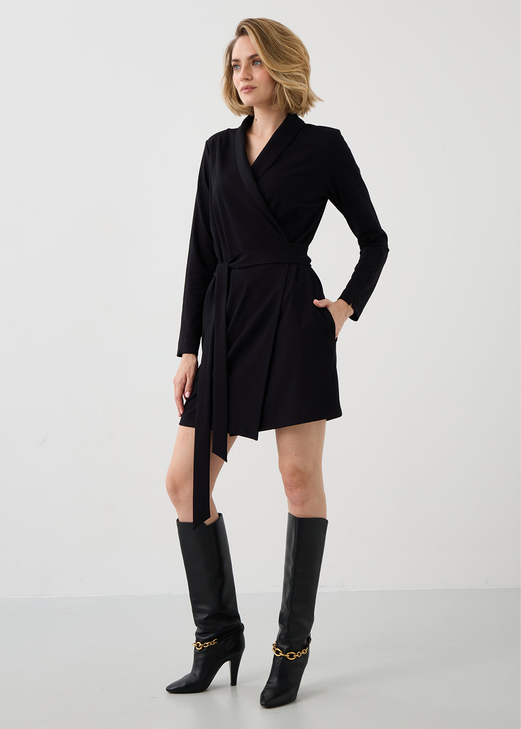Sukienka BLACK ICON czarna